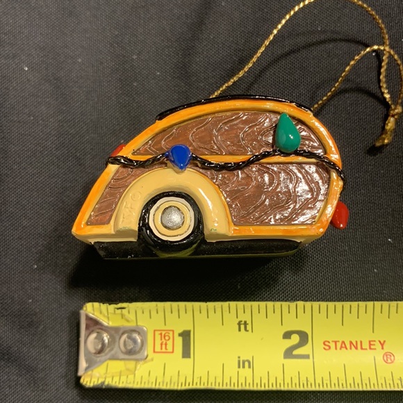 🎄Christmas Woodie & Travel Trailer Ornaments (Set of 2) - Picture 11 of 13